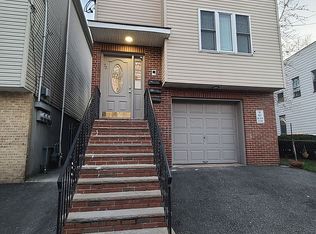 75 Woodlawn Ave FLOOR 2, Jersey City, NJ 07305