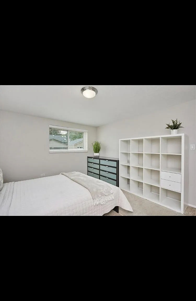 352 S Lafayette St — Photo 4