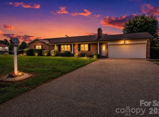 5305 Icard Ridge Rd, Hickory, NC 28601