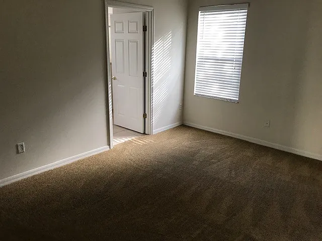 4330 Crosswhite Ct — Photo 11