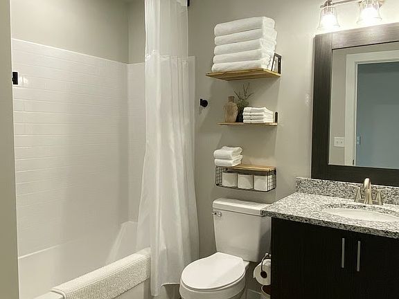 5th image of 377 Jeremy Ln #377