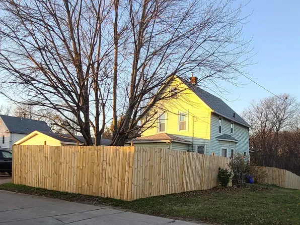 2310 8th Ave E, University Park, IA 52595