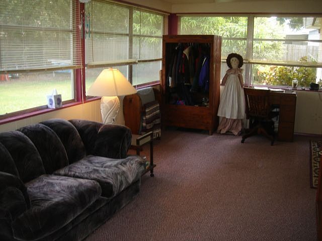 huge 23' bonus room!