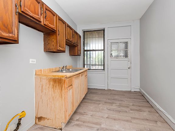 4th image of 4850-58 S Michigan Ave #72-2