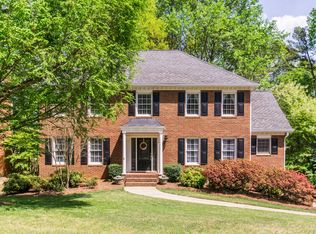 10825 Tuxford Dr, Alpharetta, GA 30022