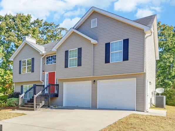 2707 Sawyer Mill Dr, Gainesville, GA 30507