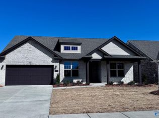 103 Cowdray Cir, Toney, AL 35773