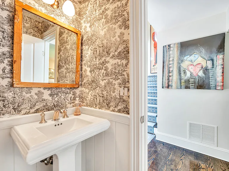 25 Broidy Ln — Photo 19