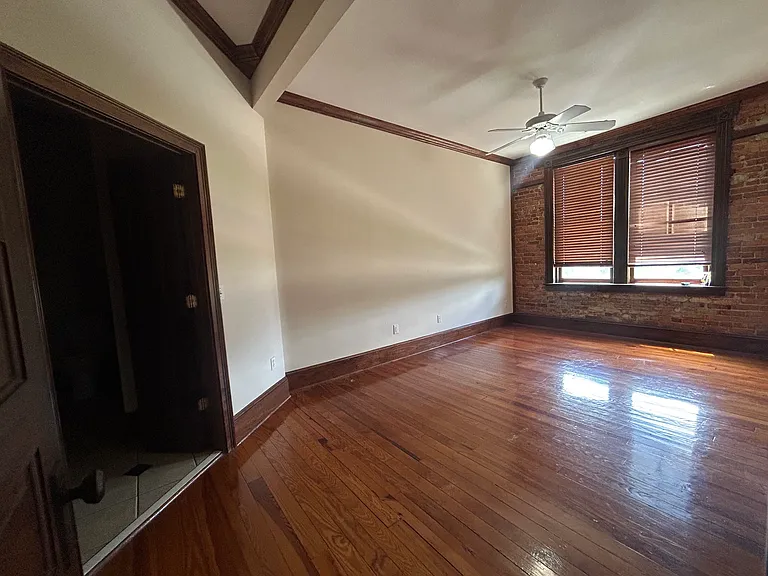2737 Cleveland St #211 — Photo 7