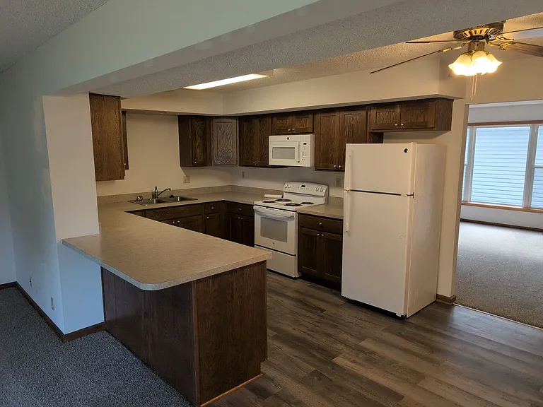 2210 Mirwyn Ct — Photo 6
