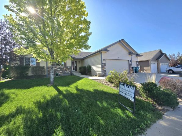 926 Cliffrose Way