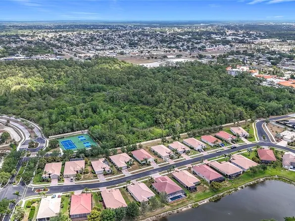 6240 Falcon Lair Dr, North Port, FL 34287