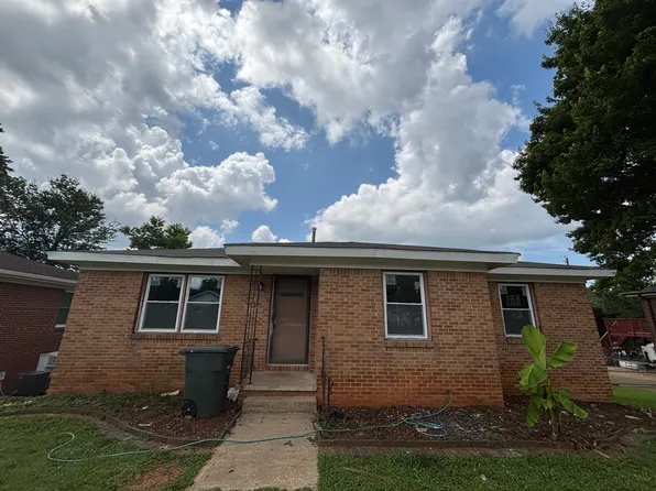 3901 Belvoir Dr SW, Huntsville, AL 35805