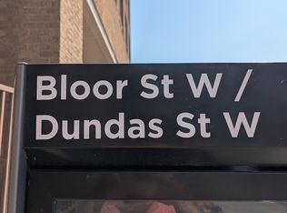 2222 Dundas St W #202, Toronto, ON M6R 1X3