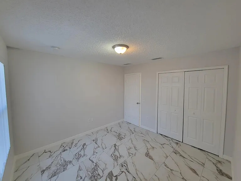 1907 Escambia Ln — Photo 28