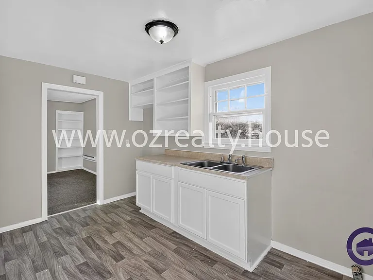 1263 Crestwood Rd #2 — Photo 3