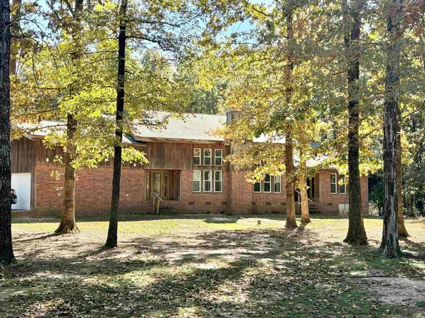 4440 Divoky Rd, Pine Bluff, AR 71603