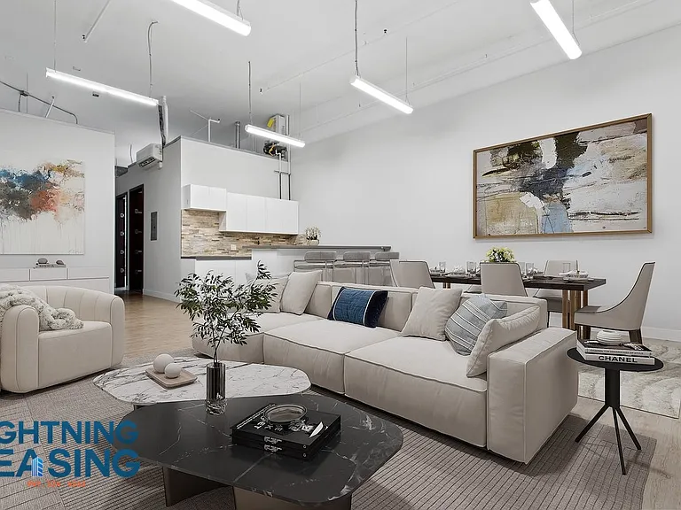 3751 S Hill St #215 — Photo 3
