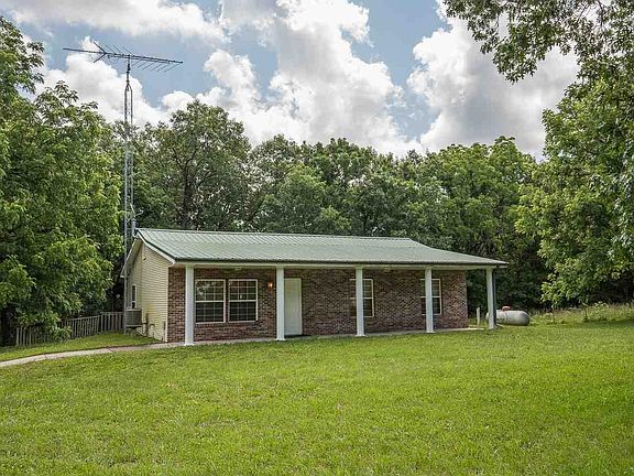2nd image of 23152 Hickory Chapel Ave