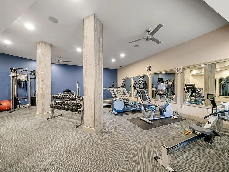 901 Abernathy Rd #4220 — Photo 4