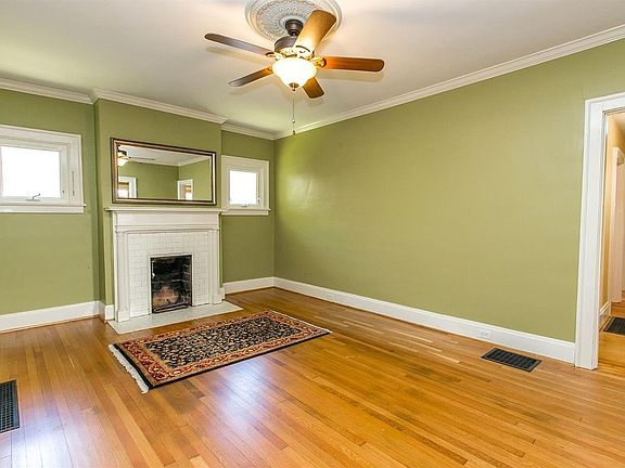 4th image of 736 Tremont Ave