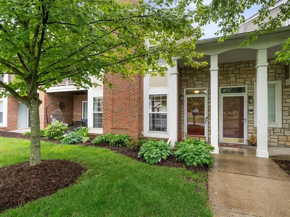 5588 Pine Aires Dr, Sterling Heights, MI 48314