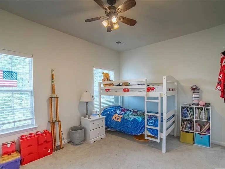 338 Scarlett Ln — Photo 10
