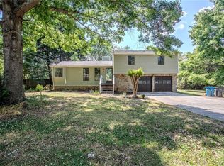 1287 Candlelite Ln, Snellville, GA 30078