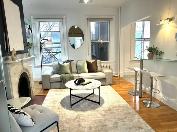 5 Goodwin Pl APT 2, Boston, MA 02114