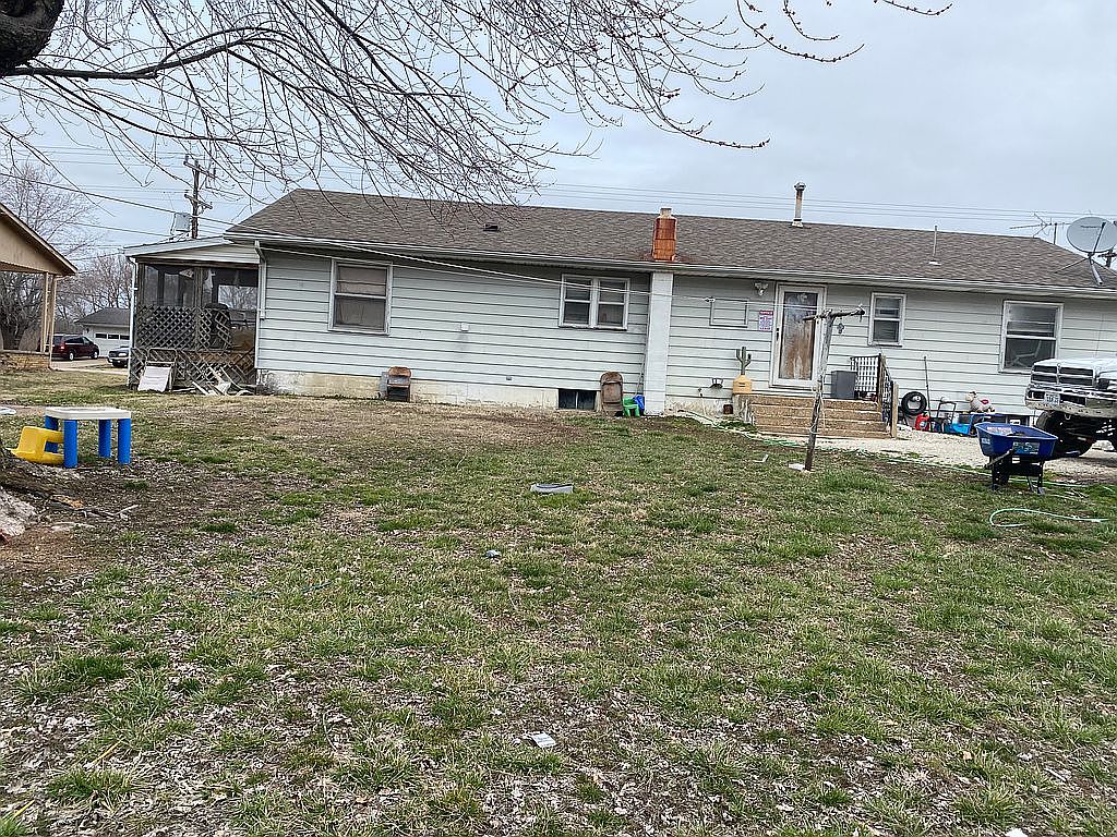 328 E Missouri Ave, Chamois, MO 65024 Zillow