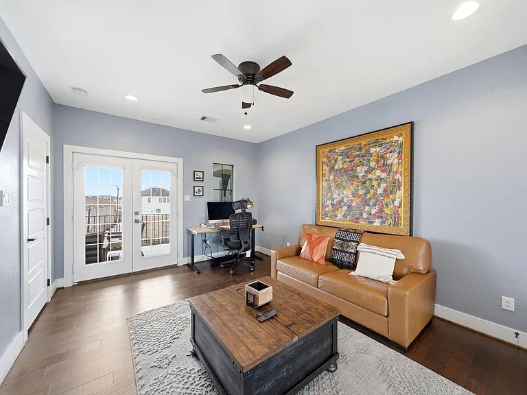 4306 Center St — Photo 22