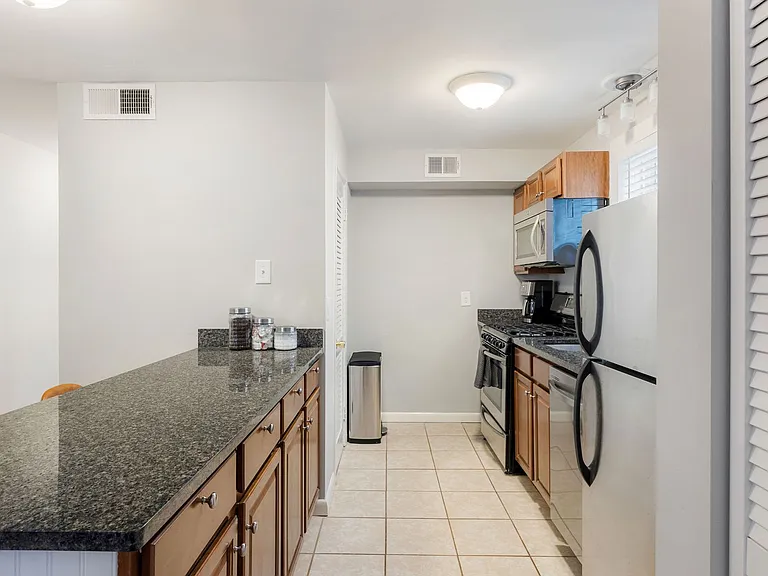 3018 Park Ave — Photo 11