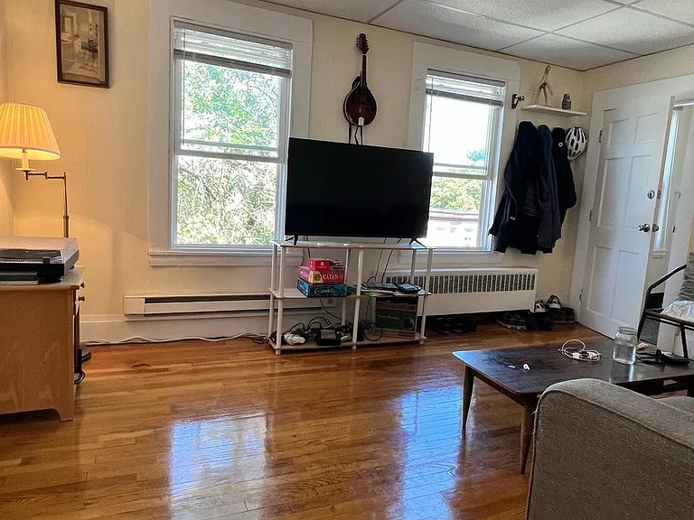 140 Hampshire St #3 — Photo 8