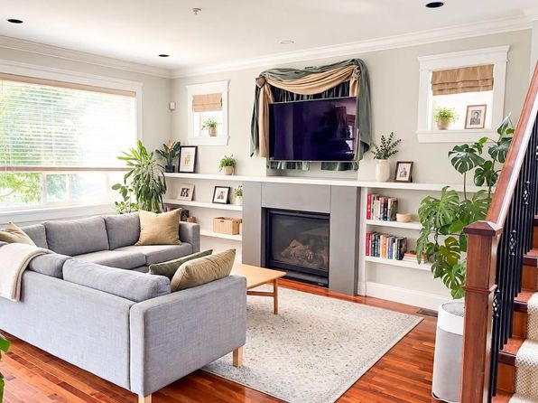 4 bedroom rental in Vancouver — photo 2