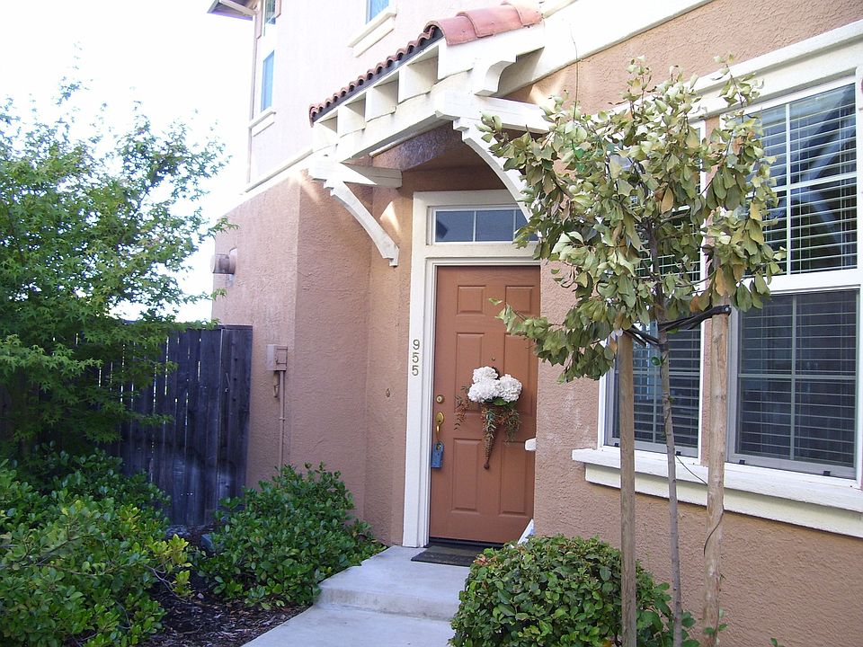 1st image of 955 Marvin Gardens Way