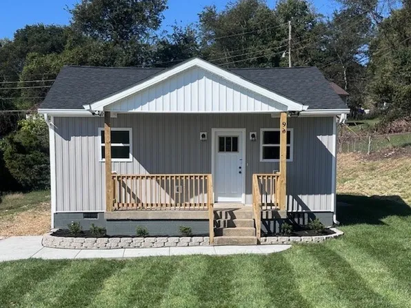 96 Cedarcrest Dr, Clarksville, TN 37042