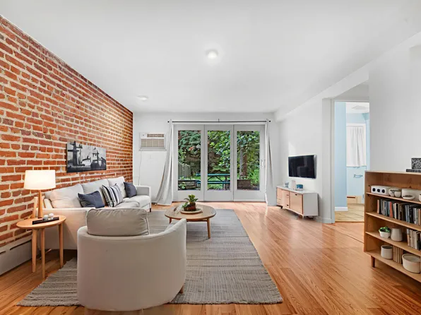 3204 Porter St NW, Washington, DC 20008