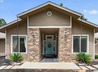 180 Hawkeye Ln, Roseburg, OR 97471