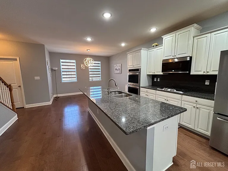 1302 Hights Farm Rd N — Photo 18