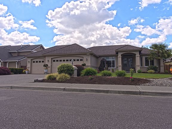 2nd image of 11821 SE 290th Pl