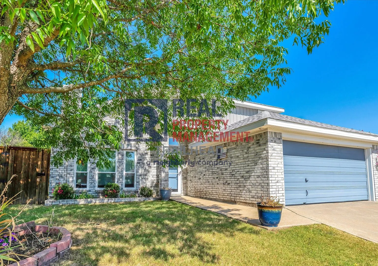Updated 4-Bedroom Home in Chapel Creek Ranch — Photo 3