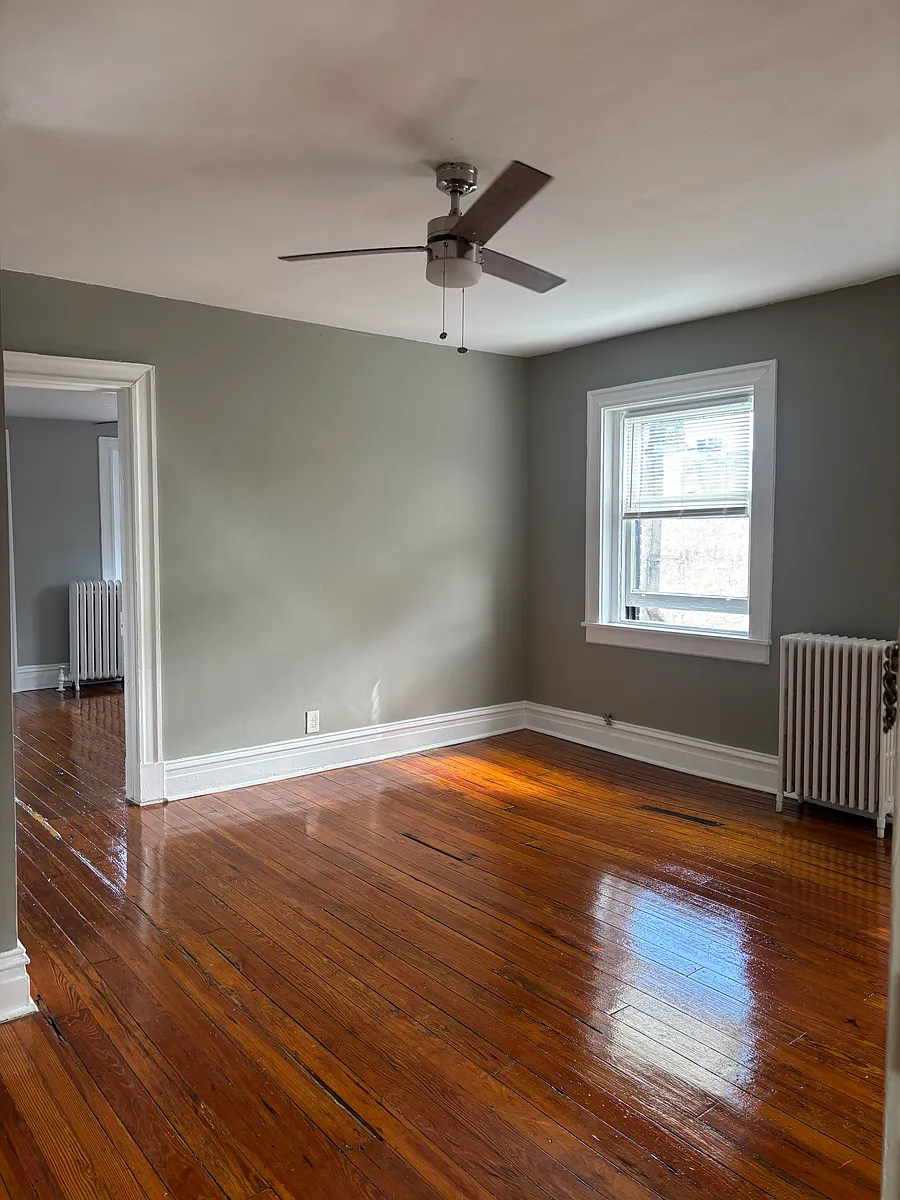 Building Photo - 1203 Cathedral St #8