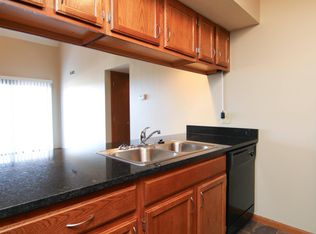 6115 NW 2nd Cir APT 072, Lincoln, NE 68521