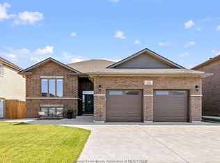1334 Deer Run Trl, Lakeshore, ON