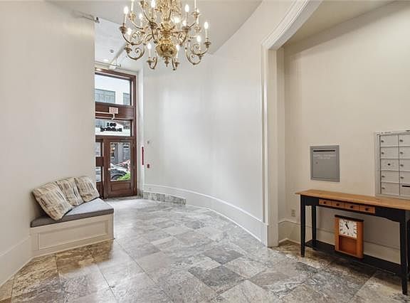 2nd image of 601 Baronne St APT 2A