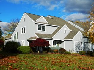 44 Greystone Dr, Voorheesville, NY 12186