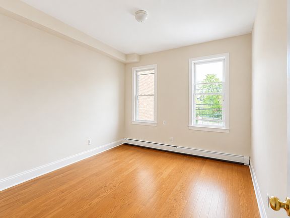 4th image of 37-15 Broadway Floor 2