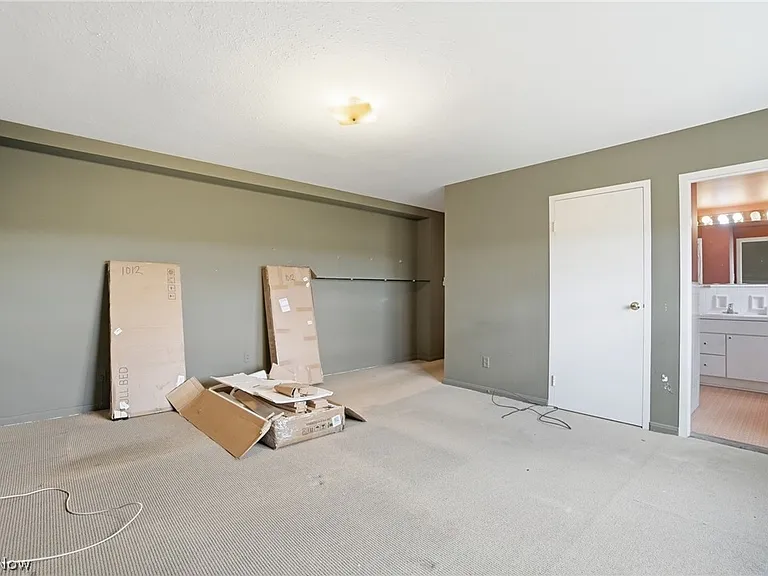 13900 Shaker Blvd #1012 — Photo 13