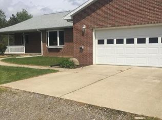 12425 Chandler Rd, Bath, MI 48808