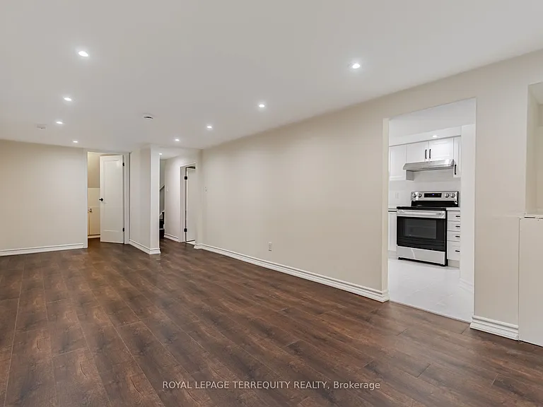 5 Rochelle Cres — Photo 14